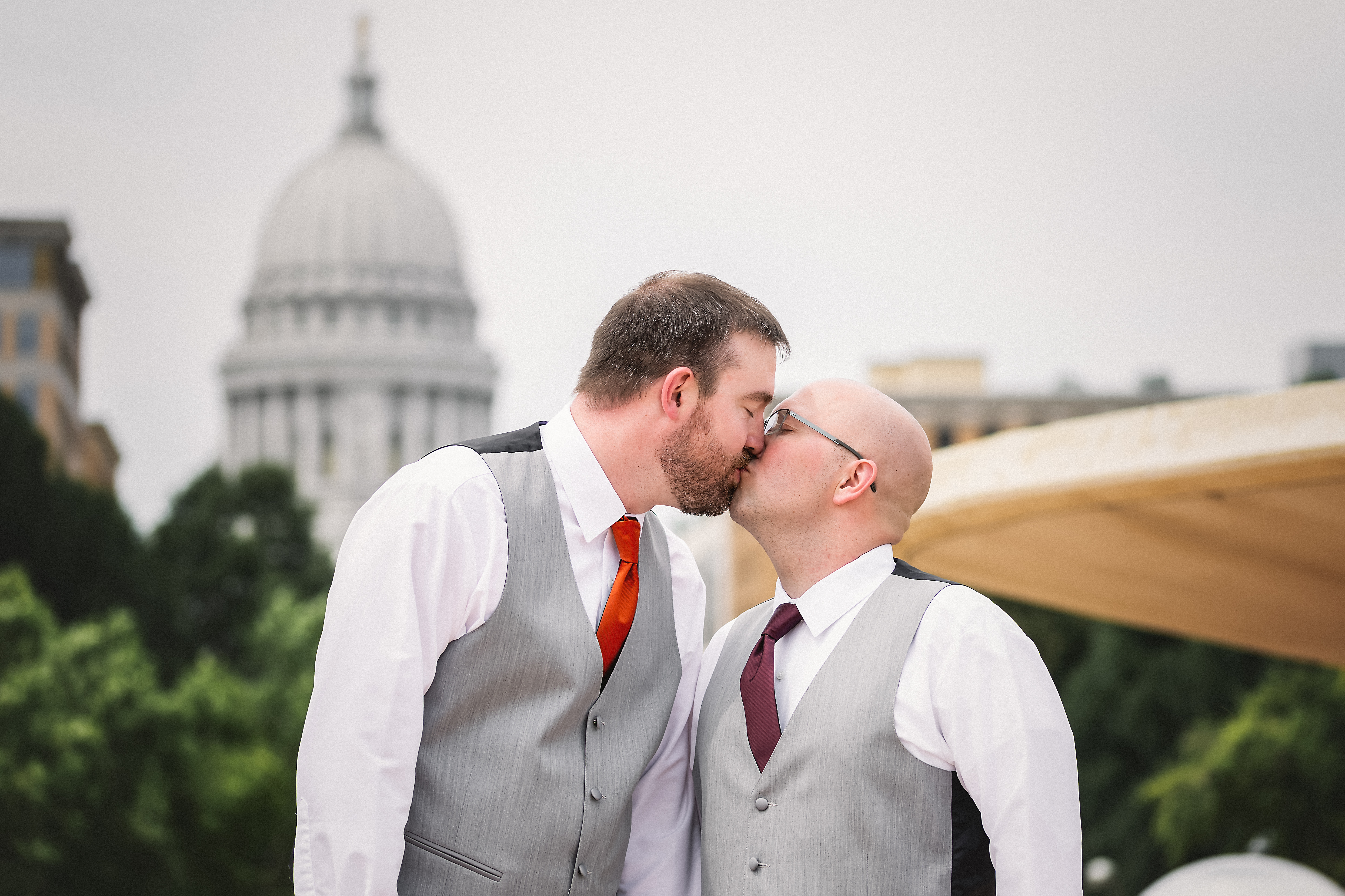 Fall Inspired Wedding at The Monona Terrace in Madison, WI | Pink Spruce Photography | www.pinksprucephotography.com