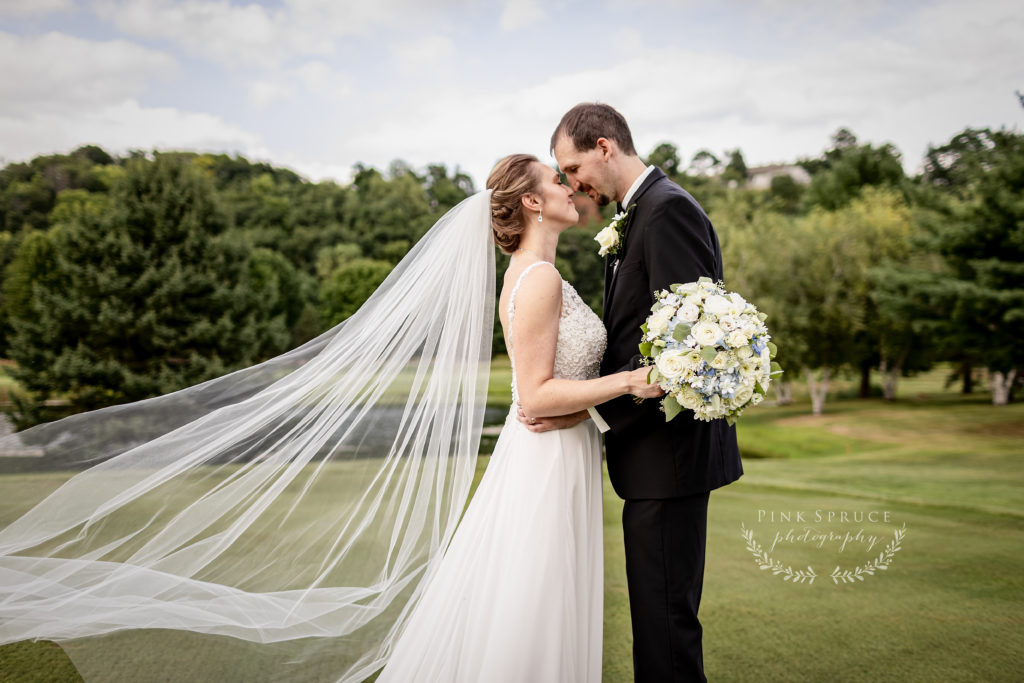 Wedding at Cedar Creek Country Club | Kara + David | Onalaska Wisconsin Wedding Photographer